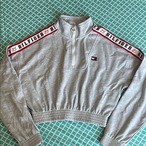 Tommy Hilfiger Gray Cropped Sweatshirt Size XS